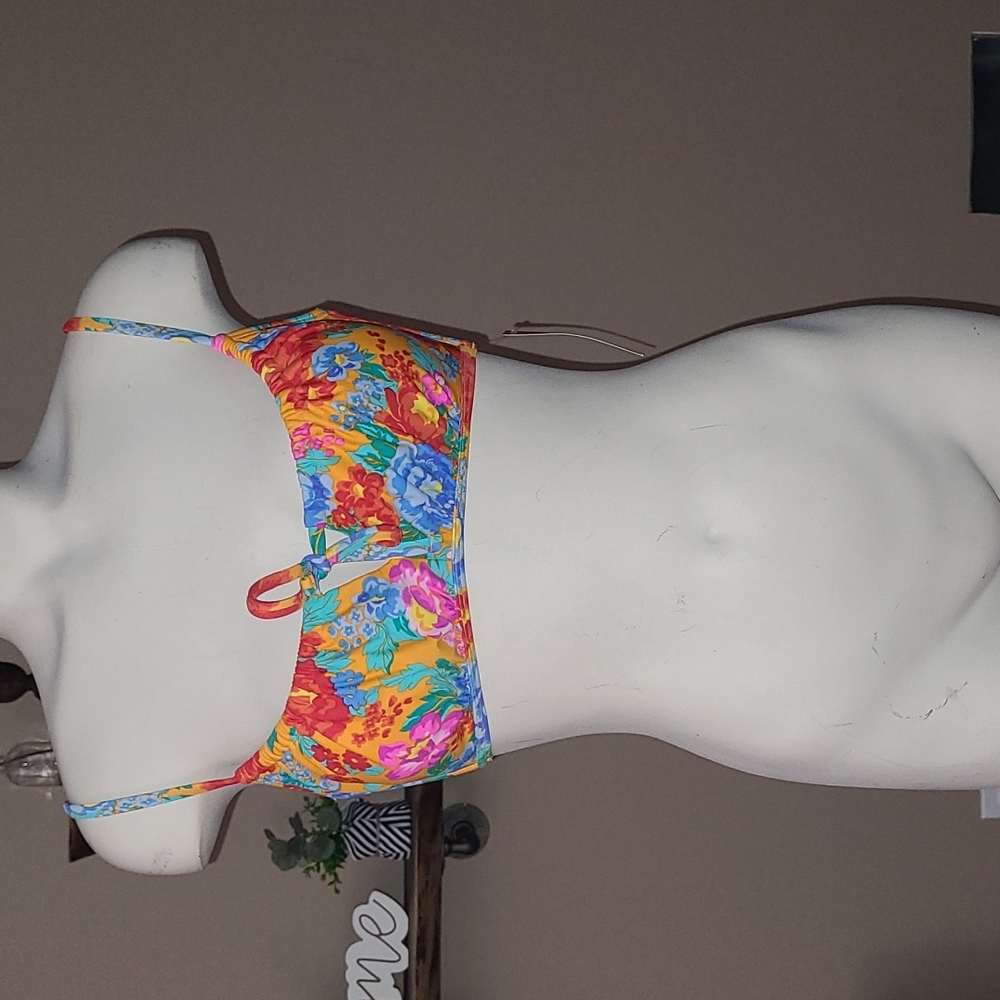 Xhilaration Bikini Top - Picture 2 of 8
